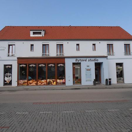 Penzion Admirál Třeboň Exterior foto